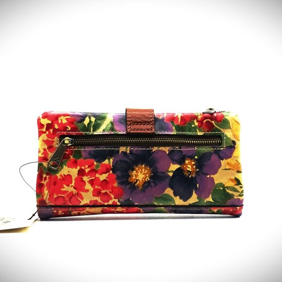 PATRICIA NASH Annesley French Hydrangeas Floral Print Wallet - Picture 2 of 9